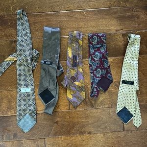 LOT OF 5 DESIGNER TIES WHOLESALE DEAL
